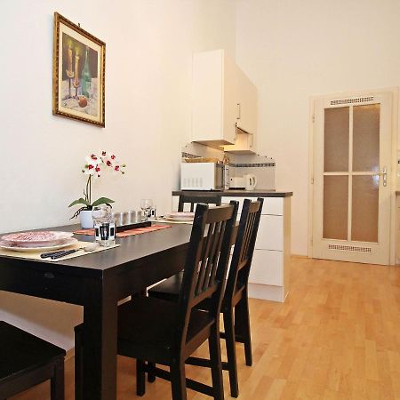 Apartment Judenplatz By Interhome Відень Екстер'єр фото